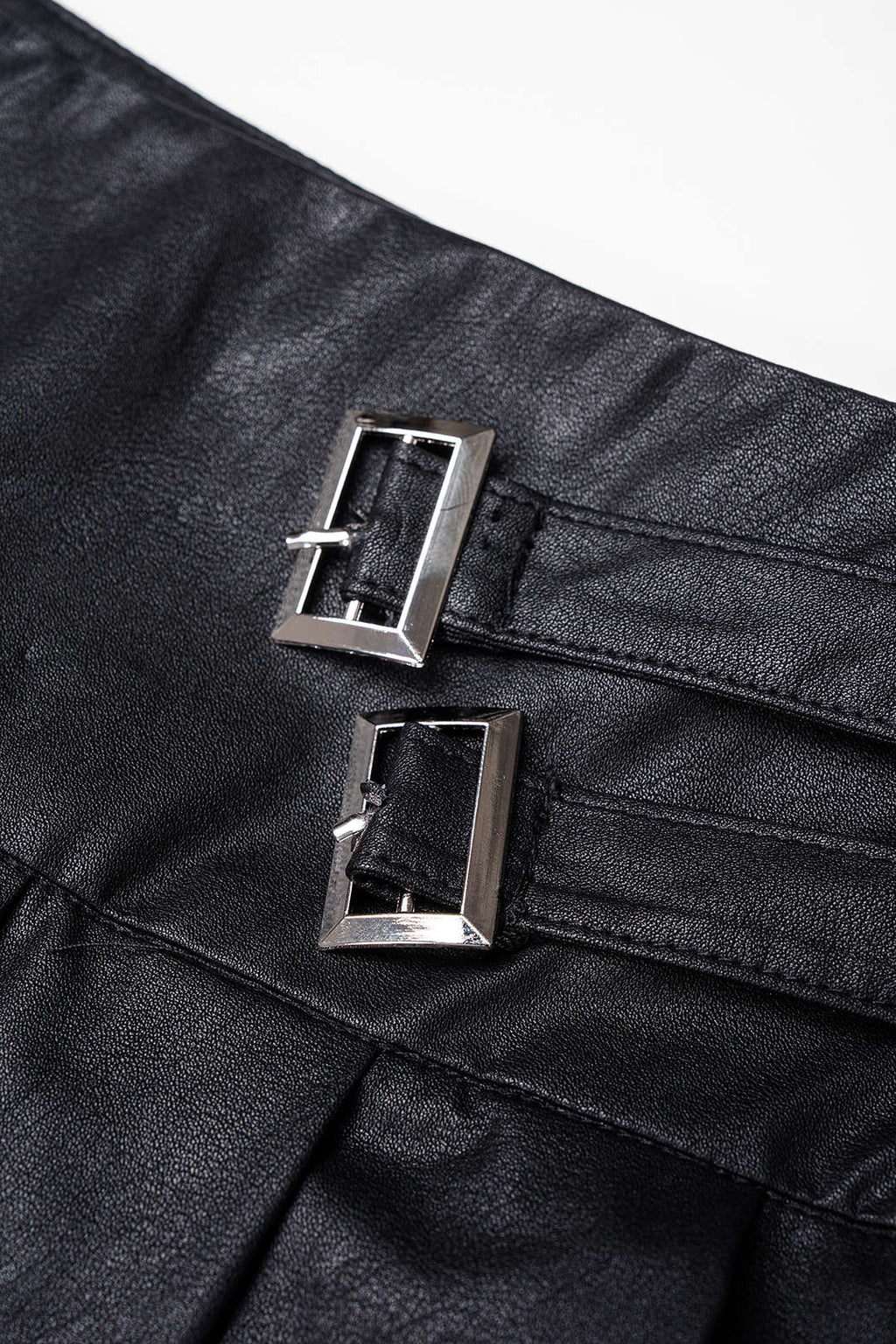 DressNovel Faux Leather Metallic Belted Mini Skirt