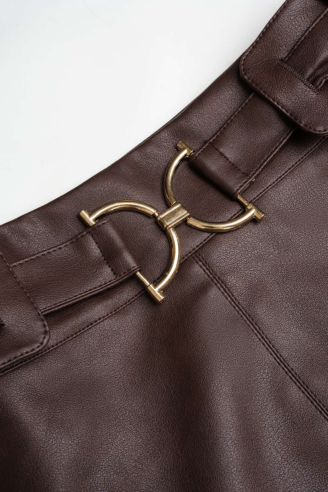 DressNovel Faux Leather Belted Mini Skirt